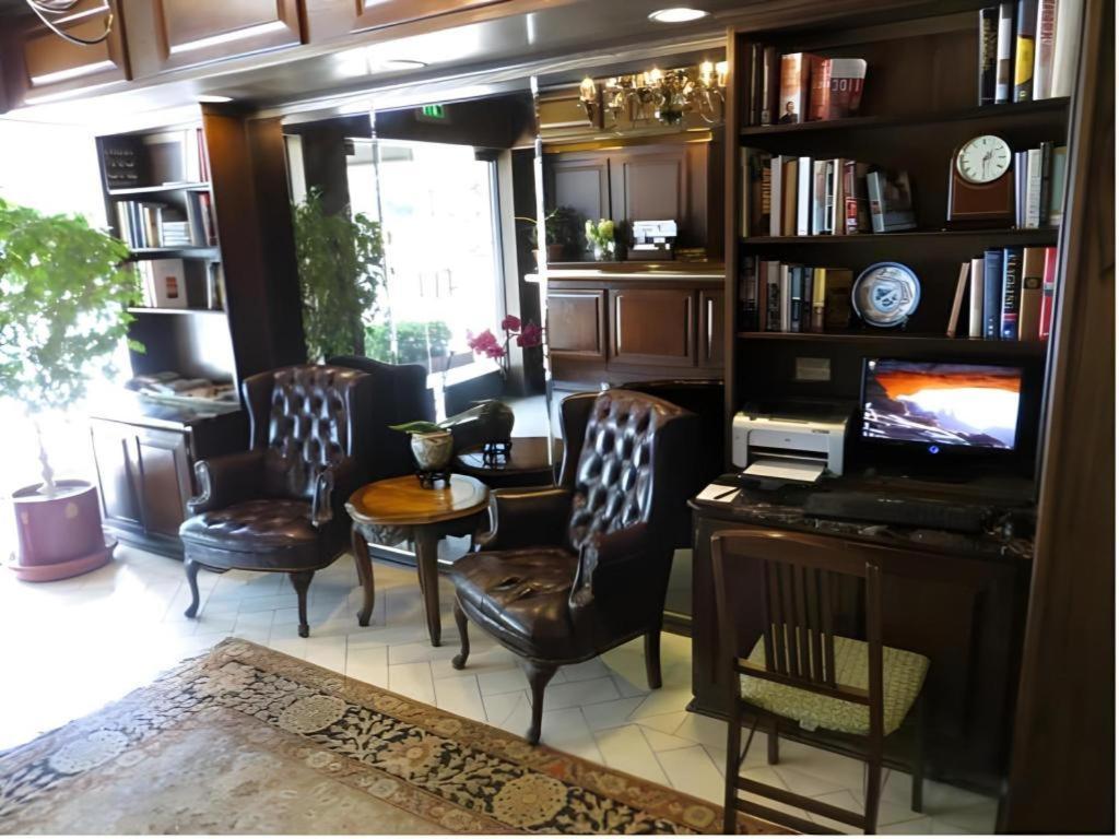 Hilgard House Westwood Village Los Angeles Ngoại thất bức ảnh